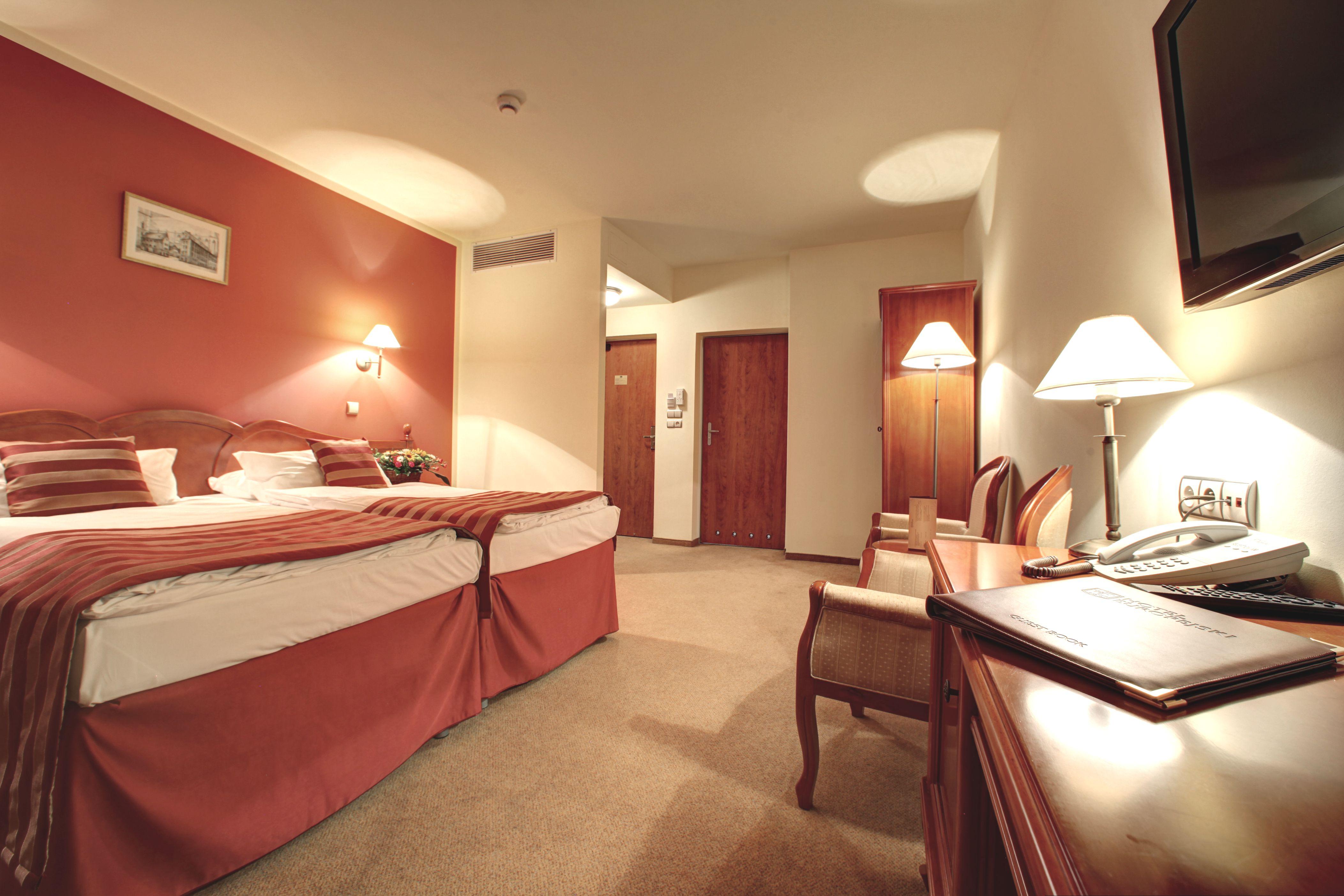 Hotel Europejski Wroclaw Centrum מראה חיצוני תמונה